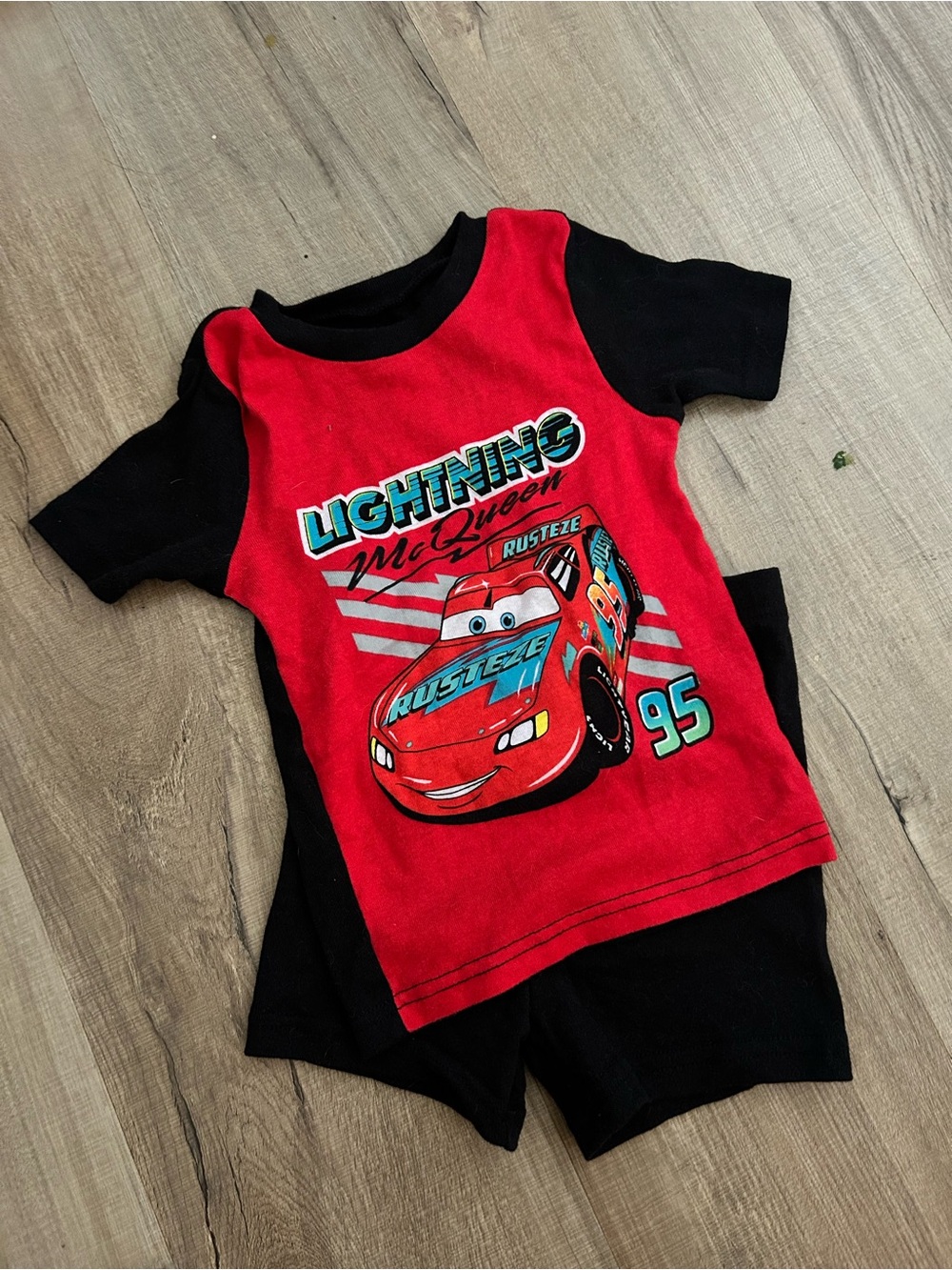NWOT Lightning McQueen Cars Pajama Set